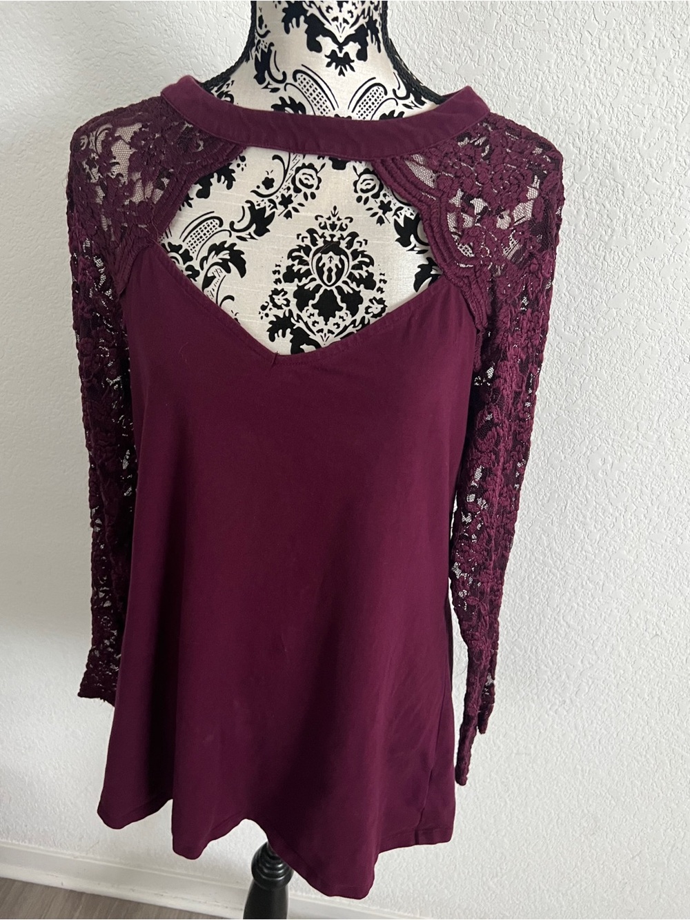 Torrid Burgundy Lace Sleeve Cutout Tunic Top Plus Size 3